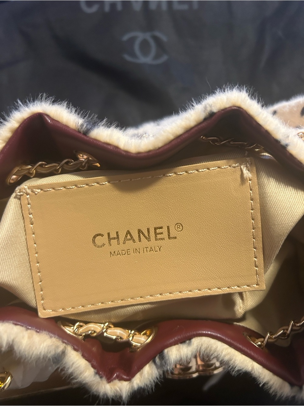 CHANEL Beige Leather Logo Interior Shoulder Bag with Fur Trim
